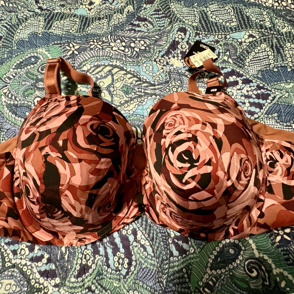 Torrid Lightly Lined T Shirt Bra Roses NWT 48B